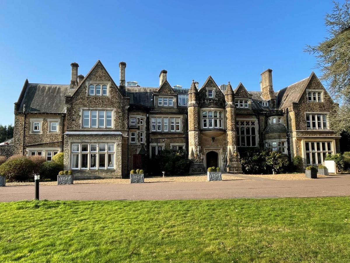 Hotel Hartsfield Manor Dorking Exteriér fotografie