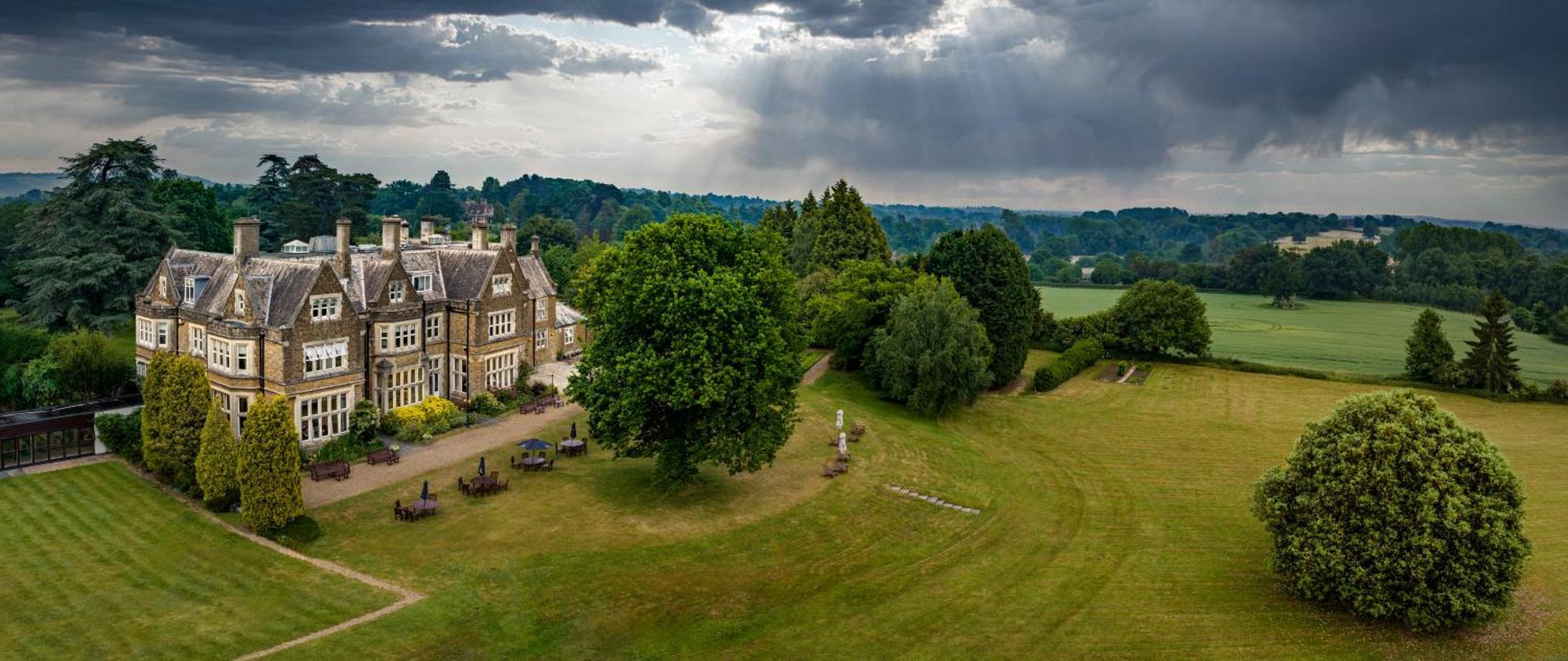 Hotel Hartsfield Manor Dorking Exteriér fotografie